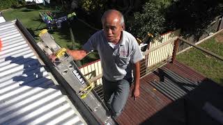 Roof safety with ladders  the top tie tip [upl. by Quita]