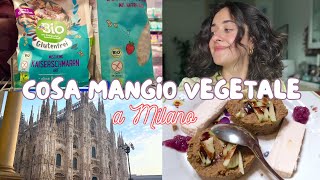 COSA MANGIO VEGAN A MILANO  SVUOTA LA SPESA DEL DM sostenibilità [upl. by Inafets]