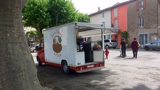 Aude  une épicerie solidaire ambulante pour aider les plus démunis [upl. by Nils]