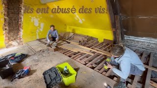 Le plancher dois être retiré 😅 découverte incroyable dans un « grenier » cacher 😏 renovation [upl. by Ellirehs]