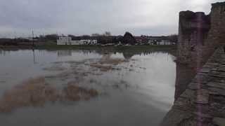 Castell Fflint Castle high tide Afon Dyfrdwy Dee Estuary Sir Y Fflint CymruFlintshire Wales 4114 [upl. by Malchy443]