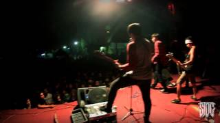 Sebuah Tawa Dan Cerita  I The Shelter Live [upl. by Abramo934]