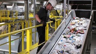 Recycling plastics – Resource efficiency with an optimized sorting method [upl. by Nerraj281]