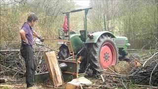 Holz Spalten 2013 mit Fendt Farmer 2 D und Kegelspalter [upl. by Oswal]