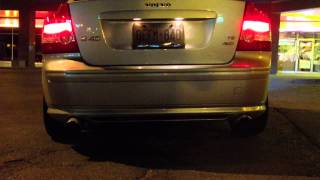 Volvo S40 T5 Catless Exhaust Revving Flames [upl. by Amzu]