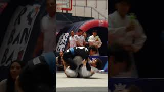 ¿GanchosTijera Perfecta raspada de Tijera en lucha de JiuJitsu 🥋🔥 bjj jiujitsubrasileño [upl. by Nashbar]