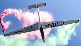 Fox Glider Aerobatic Airshow Flight  Smoke amp Flares  Luca Bertossio AFW2014 [upl. by Ibed]