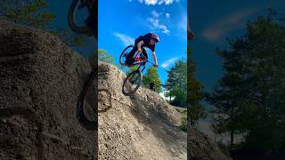 Héctor Burillo mtb reels shorts specialized enduromtb enduro drop bunnyhop jump zonazero [upl. by Ilyssa212]