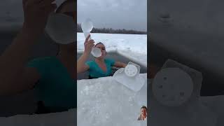 Muito brava❄️shortsvideo snow ice frozen cold icefishing icequeen winter shortsviral [upl. by Ros]