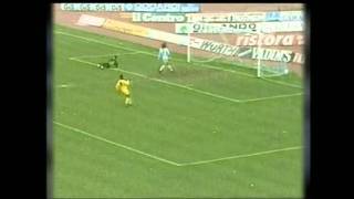 Paul Gascoigne amazing goal PescaraLazio 9293 [upl. by Ainod301]