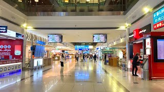 Dubai International Airport at 3 AM  Transit at Dubai Airport  Gifts amp Souvenirs  4K [upl. by Eduam]