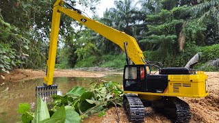 Story Line  RC Excavator CAT 336D Long ArmReach Cleaning The River [upl. by Illac745]