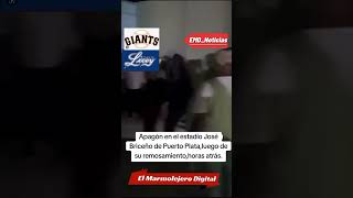 Apagón detiene juego entre Gigantes del Cibao y Tigres del Licey en el estadio José Briceño [upl. by Pellet164]