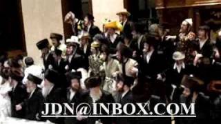 Nikolsburg Rebbe Purim 5770 [upl. by Fraase]