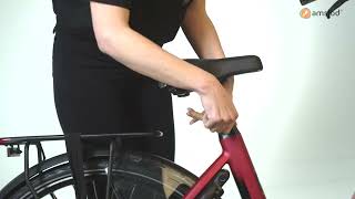 Het zadel van uw e bike afstellen  Instructievideo  Amslod [upl. by Eehc]