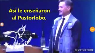 Biblia y chequera para adorar dice pastor lobo [upl. by Borszcz]