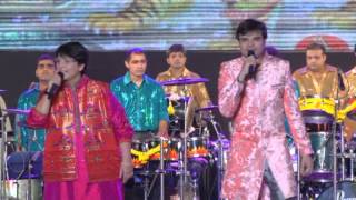 Falguni Pathak 2013  Special Entry on Day 1 [upl. by Ahsad136]