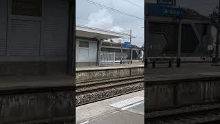 Rare  anciennes locomotives en gare de Sartrouville [upl. by Hasina966]