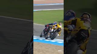 Bautista vs Razgatlioglus INCREDIBLE Jerez Race 2 battle 🔥  2024 [upl. by Akissej]