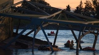 Watch Washington bridge collapse [upl. by Whitver181]