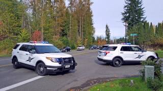 Scanner Audio Washington State Patrol Vehicle Pursuit in Seattle WA 04072015 [upl. by Atteve195]