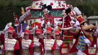 Christmas Parade start at Main Street Disneyland Paris [upl. by Fulmis7]