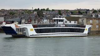 The impressive Cowes Chain Ferry or Floating Bridge across River Medina Isle of Wight IOW England [upl. by Ymmaj]