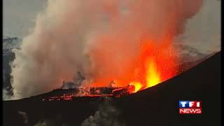 Volcan Islande effusif [upl. by Potter]