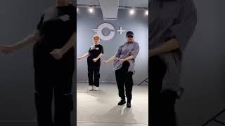 Lv Ye amp Evis wy  Coming Baby  Sharon Choreography [upl. by Ingunna657]