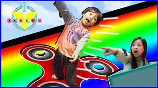 Vtubers Roblox Box Slide Down a Rainbow FIDGET SPINNER Lets Play Ryan Vs Mommy [upl. by Yadnus]