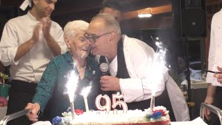 95 anni di Norina La festa nellIsola Felice [upl. by Annahs541]