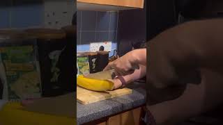 How to cut courgettes courgette healthy glutenfreefood cooking [upl. by Lehplar]