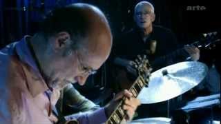 John Scofield Trio  Blue Note New York City NY 20040926 full [upl. by Netsua514]