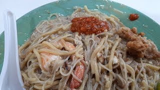 Chomp Chomp Food Centre Ah Hock Fried Hokkien Mee Satay Bee Hoon Chia Keng Fried Hokkien Mee [upl. by Jarek]