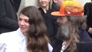 Amandine de la Richardiere amp Sebastien Tellier  Paris Fashion Week 26 janvier 2016 défilé Chanel [upl. by Adnohsar]