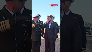 La llegada del presidente Boric a la ceremonia del rompehielos quotAlmirante Vielquot  24 Horas TVN [upl. by Hosea815]