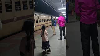 one old man got strucked at platform in villupuram railway station railway platform villupuram [upl. by Joella230]