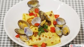 Crêpes al merluzzo in guazzetto di vongole  Ricettait [upl. by Alaj928]