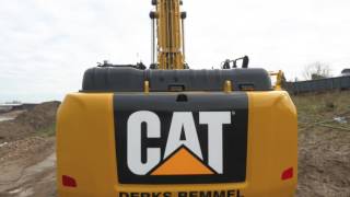 Cat® 340F Long Reach Excavator Digging [upl. by Previdi512]