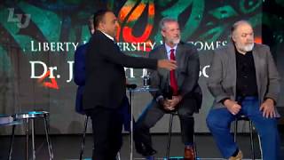 Jordan Peterson Rushed by Fan Crying for Help at Liberty University Convocation [upl. by Pelligrini]