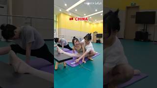 CHINE VS FRANCE  LES ÉTIREMENTS POUR LE GRAND ÉCART gym souplesse [upl. by Enitsirhk]