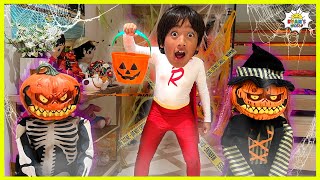 Halloween Trick or Treat Challenge with Ryans World [upl. by Placia468]