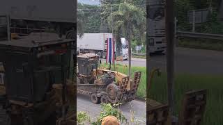 Watch the trucks stuck at red lights in Thailand [upl. by Assirec]