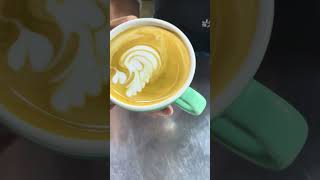 Art baristas latteartclass coffeeart coffee baristashouse coffeedecoration latteart latte [upl. by Ylle]