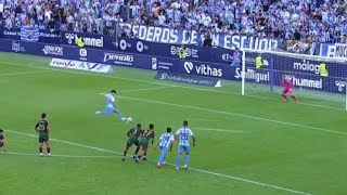 Málaga vs Oviedo 00 Aarón Escandell ataja el penalti a Antonio Cordero Goles y resumen [upl. by Boniface995]