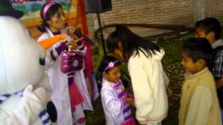 SHOW DOCTORA JUGUETES FESTEJADA HACE UN CHEQUEO 57447246 [upl. by Atterbury]