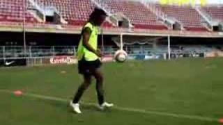 ronaldinho direkle pinpon [upl. by Zehcnas519]