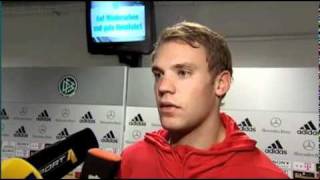 Blöde Frage an Manuel Neuer [upl. by Tobie]