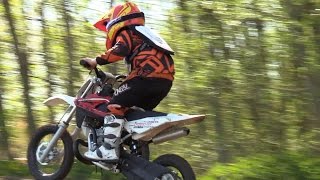 Kinder Motocross  die Jüngsten unter sich [upl. by Eelrehpotsirhc]