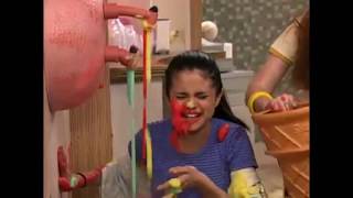 Los hechiceros de Waverly Place 1x4 PARTE 5 Nueva empleada Latino [upl. by Mead]